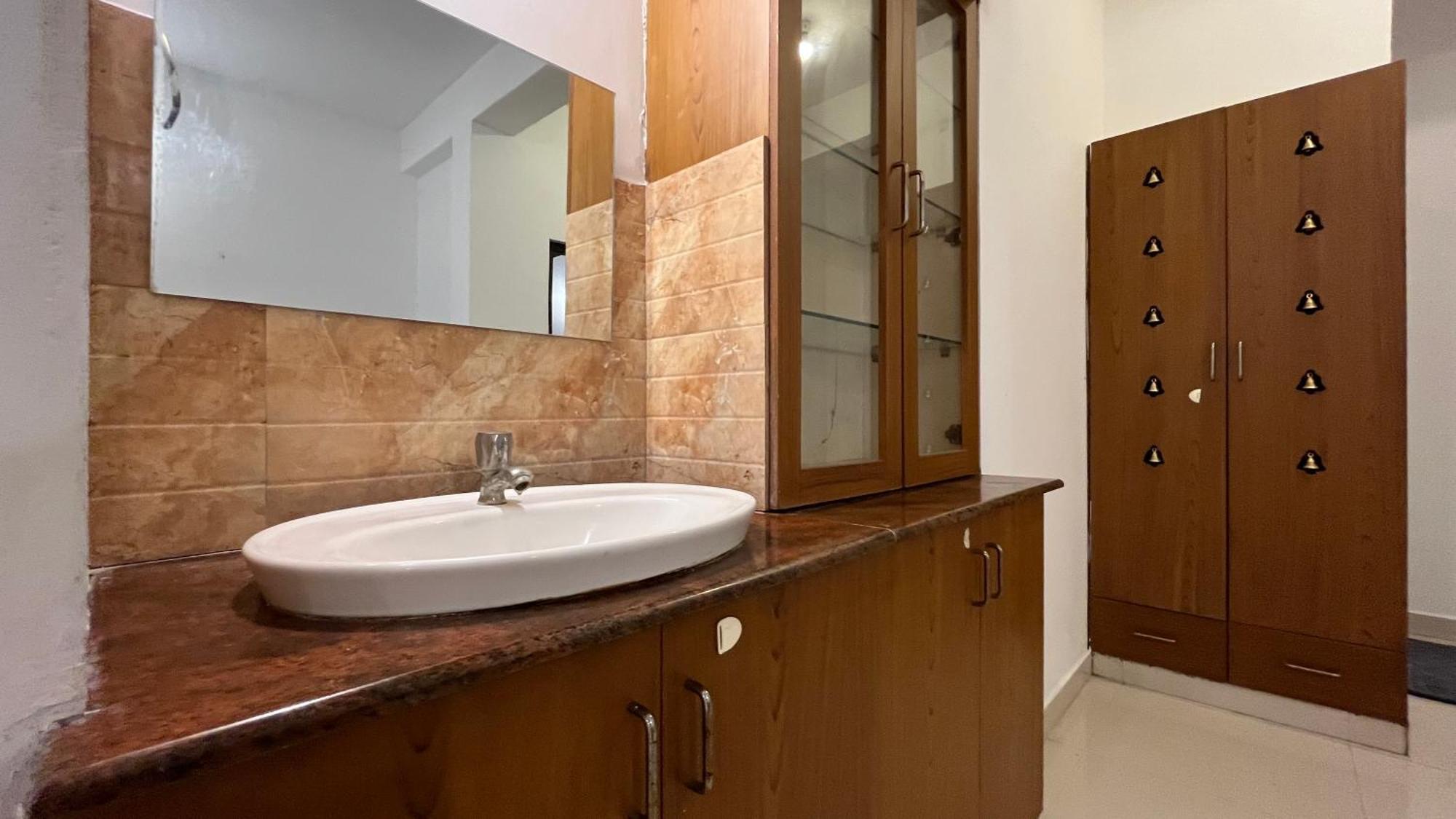 Prince Home Stay Tirunelveli Eksteriør billede
